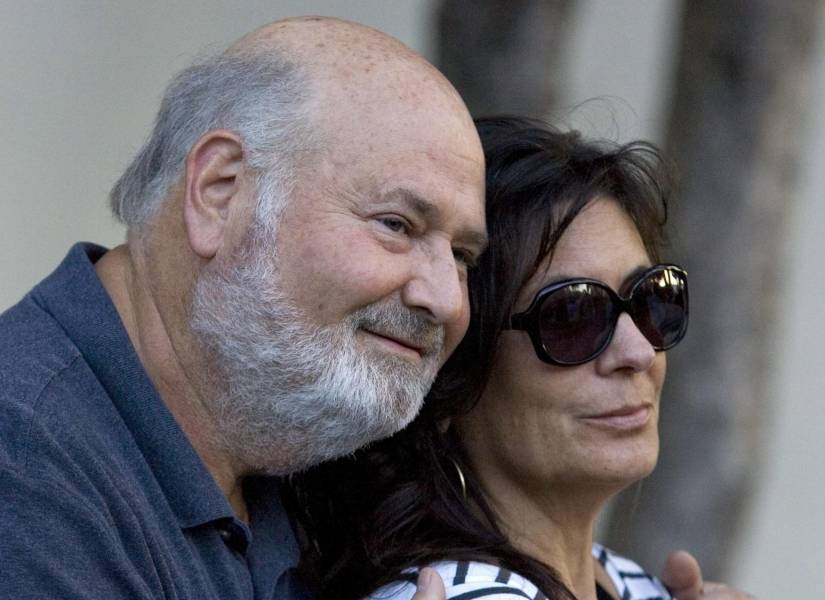 Imagen de archivo del director y productor Rob Reiner y su esposa, Michelle.