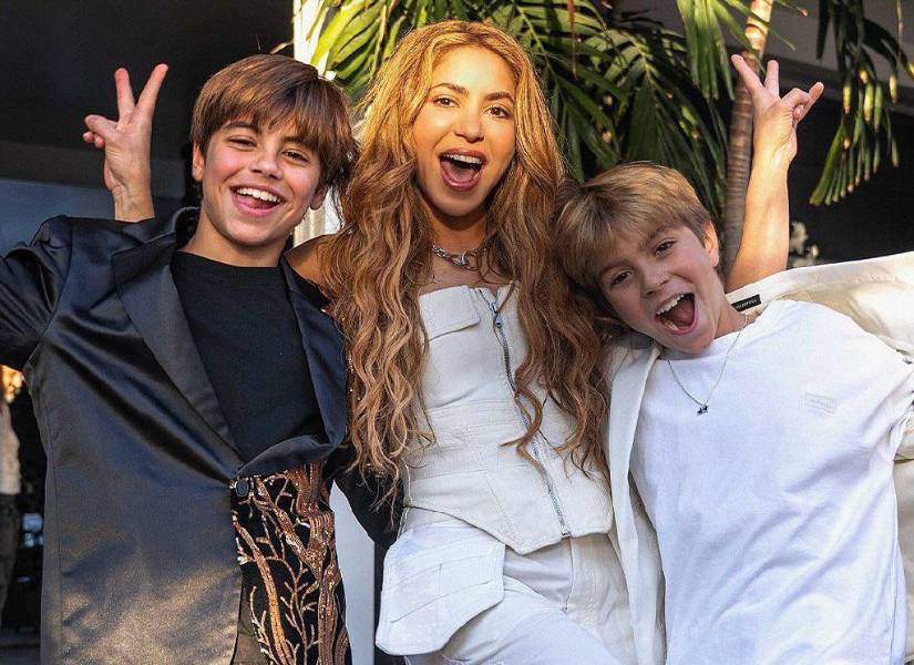 Milan y Sasha en su debut musical.