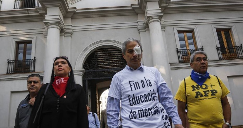 Gobierno chileno se reúne con organizaciones sociales para desactivar crisis