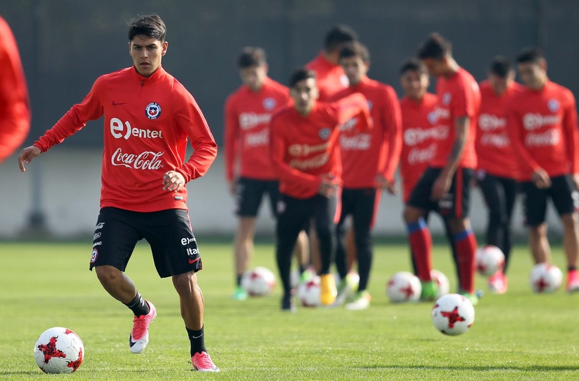 Chile inicia prácticas para la Copa Confederaciones sin Alexis ni Vidal