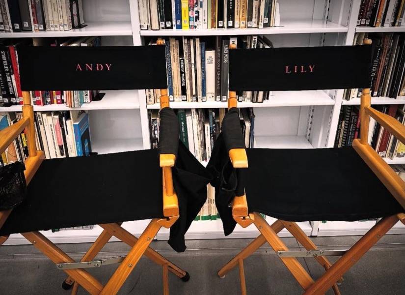 Asientos para Andy y Lily.