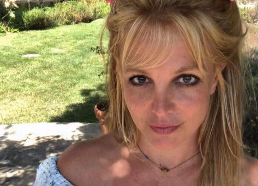 El padre de Britney Spears espiaba hasta sus conversaciones.