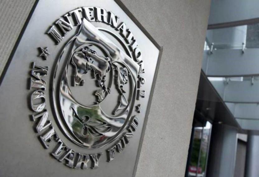 FMI anuncia misión a Argentina para dialogar sobre deuda