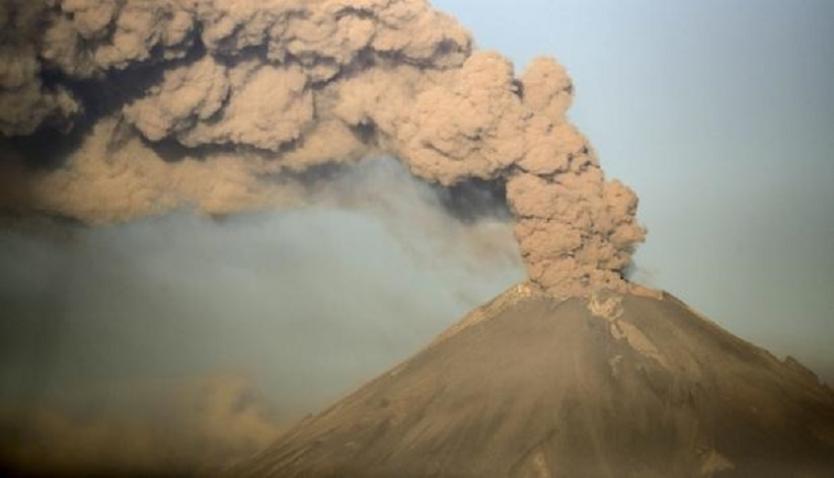 Declaran emergencia en sur de Perú por volcán Ubinas