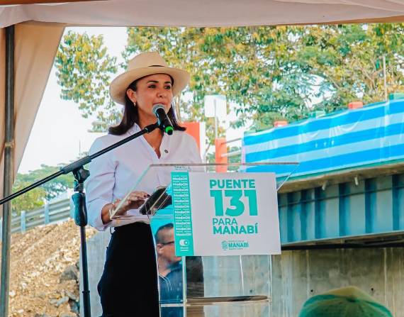 Marcela Aguiñaga, prefecta de Guayas, en un evento oficial.