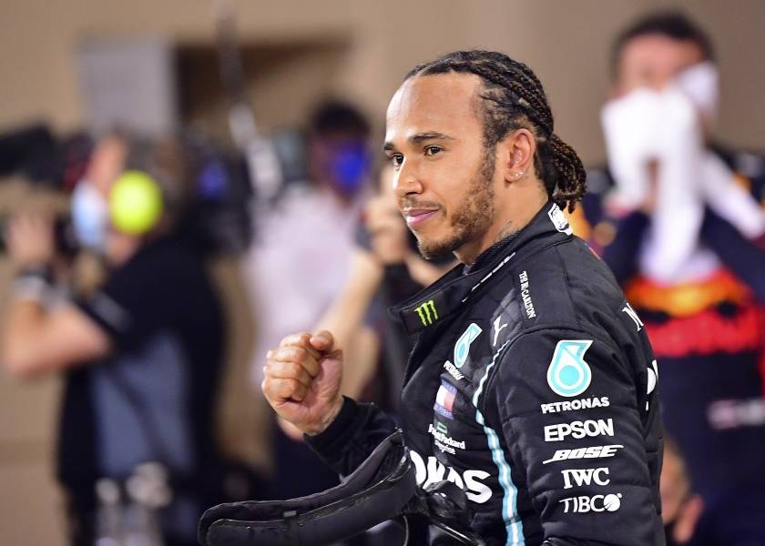 Hamilton se recupera de coronavirus y correrá en Abu Dabi