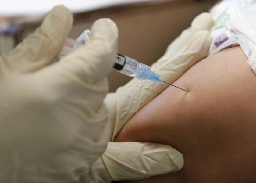 El riesgo de las vacunaciones interrumpidas contra otras enfermedades
