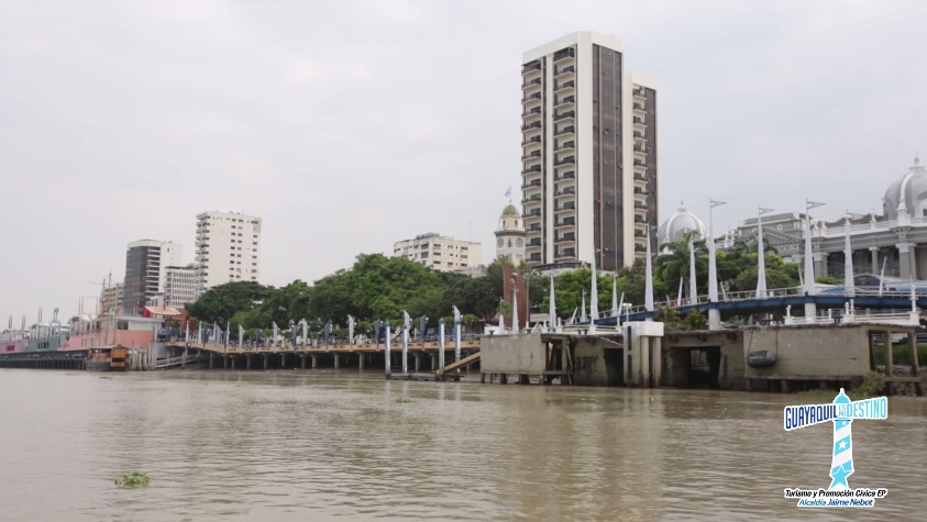 Disfruta de la belleza de Guayaquil y navega en el Cacique Tumbala