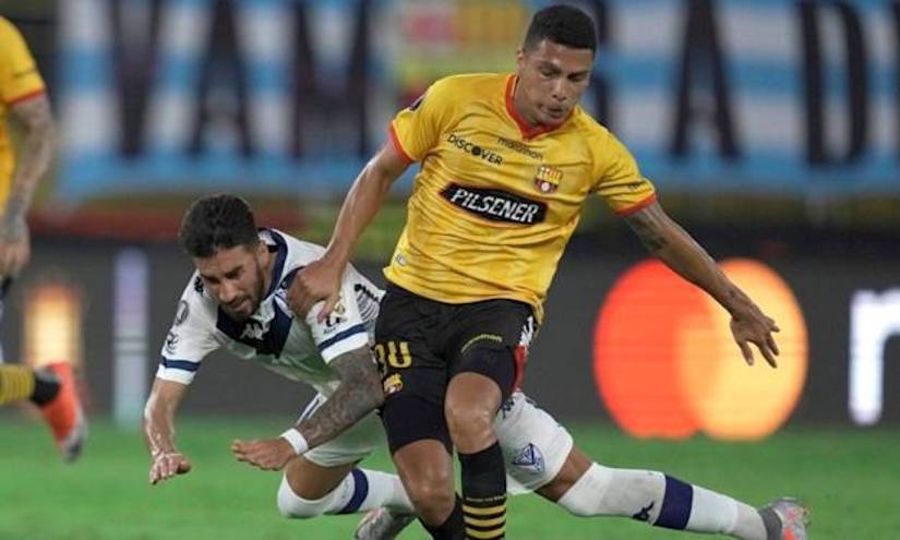 Luis Fernando León jugó para Barcelona SC en la temporada 2021, y buscan ficharlo otra vez.