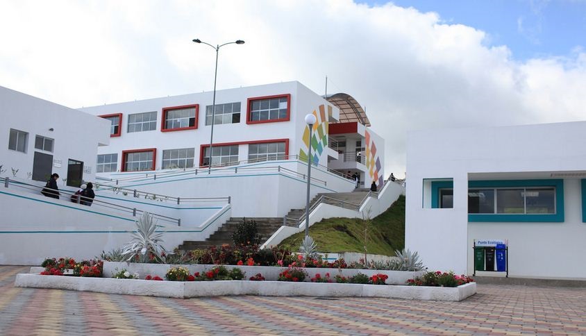 Estudio sostiene que tras 8 años escuelas del milenio no han cumplido objetivos