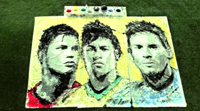 (VIDEO) Artista inspirada en Messi, Neymar y Ronaldo pinta retrato con un balón