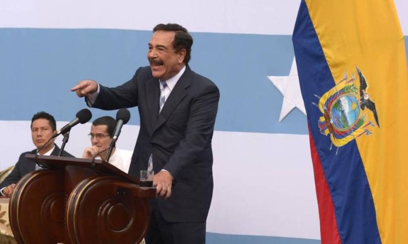 El alcalde de Guayaquil, Jaime Nebot, encabezó la Sesión Solemne por los 479 años de fundación de Guayaquil, que se efectuó en la Plaza de la Integración, en el Malecón porteño.