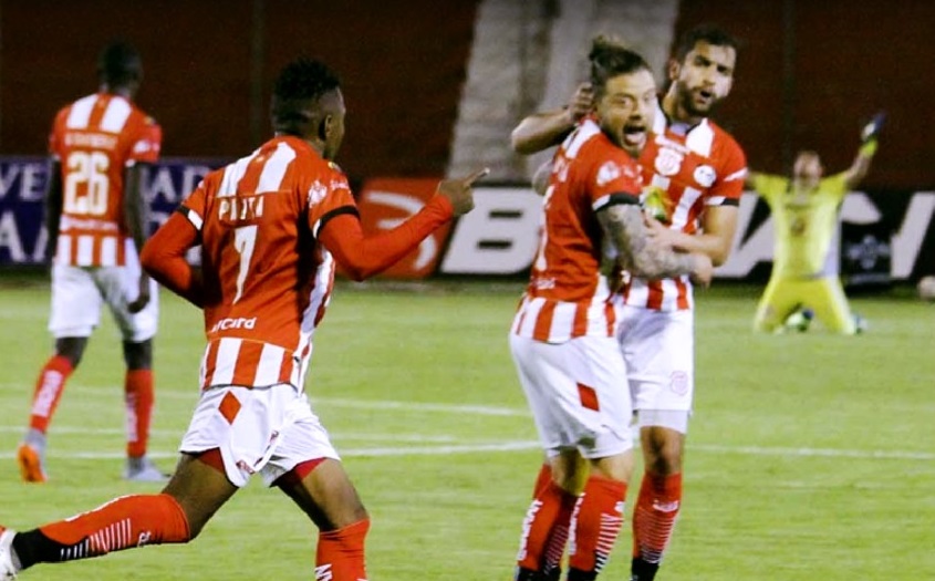 Emelec pierde en Ambato ante Técnico Universitario