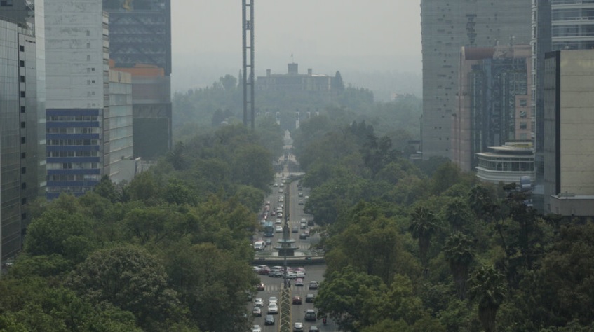 México cancela clases en la capital por alta contaminación