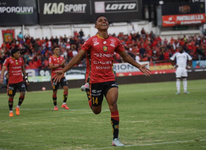 Deportivo Cuenca clasificó a la Copa Sudamericana 2026, tras golear a Emelec.