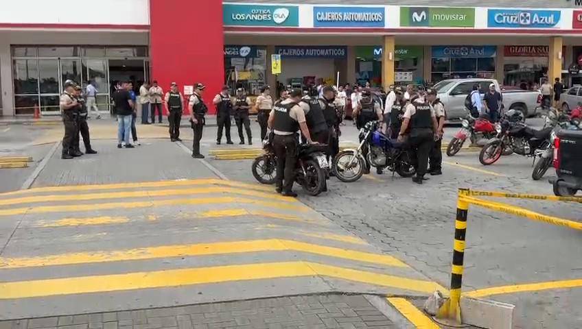 Guayaquil | Una balacera por el asalto de un vehículo blindado deja tres heridos y un detenido