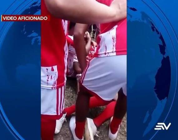 Hombre es atacado a balazos mientras jugaba un partido de fútbol en Balao, Guayas