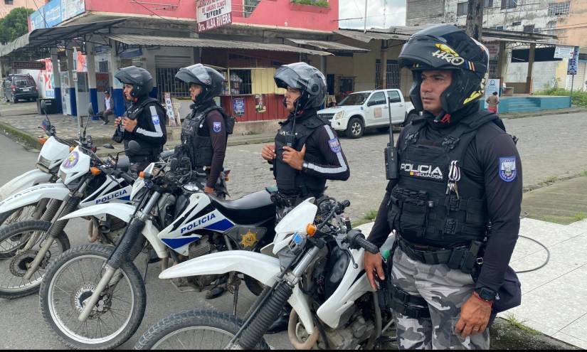 Luego de la balacera en El Triunfo, donde resultó herido Junior Roldán, la Policí­a mantiene cercos de seguridad en varios sectores.