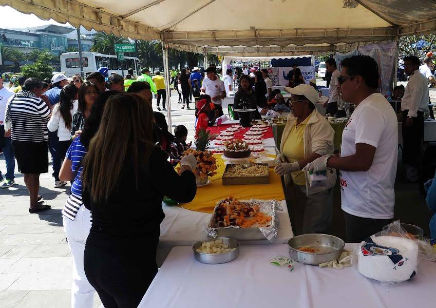 Padres se ‘tomaron’ el bulevar Naciones Unidas