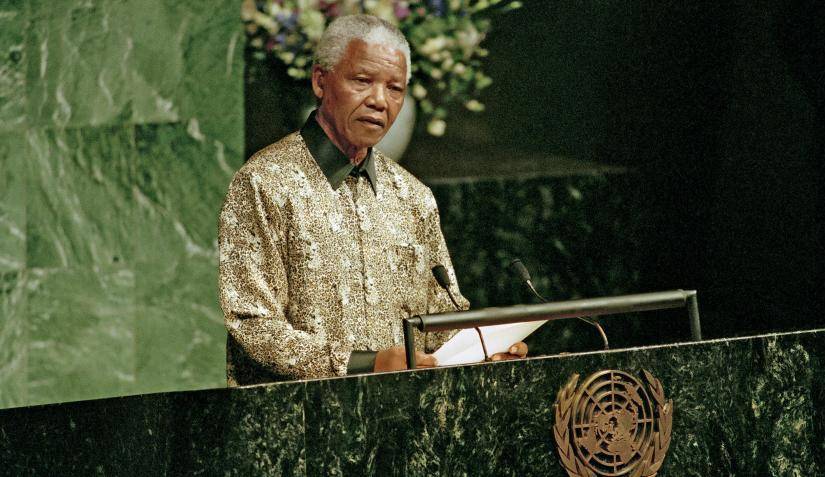Nelson Mandela pronunciándose en la Asamblea General de las Naciones Unidas