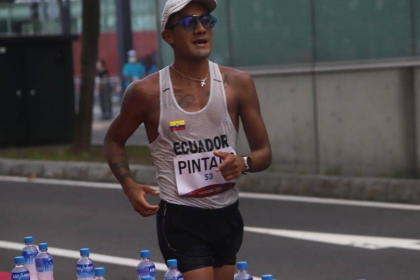 Ecuador obtiene la medalla de oro en la rama masculina por equipos en 20 km