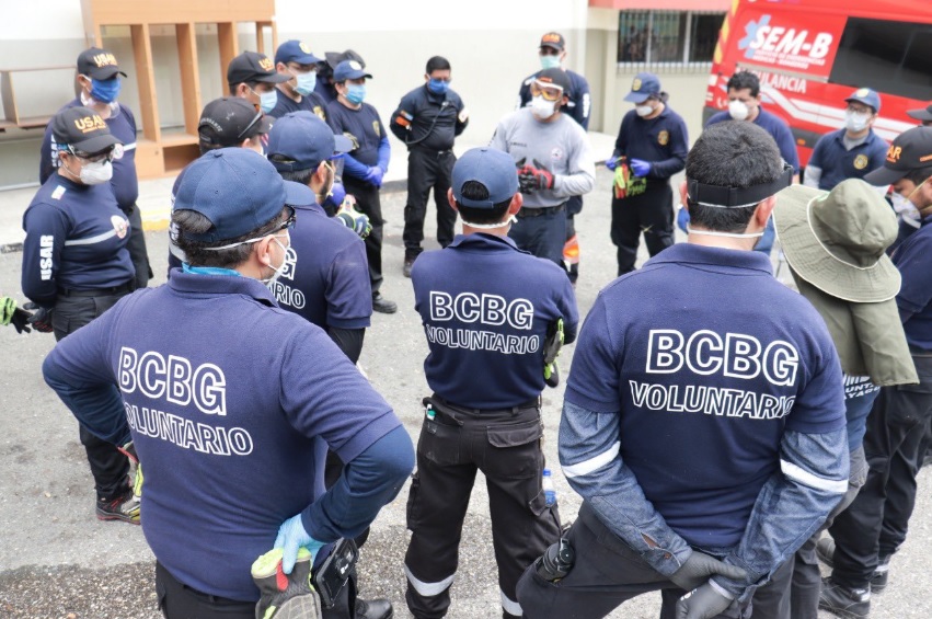 El mensaje de esperanza de los bomberos de Quito a sus compañeros de Guayaquil