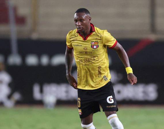 Aníbal Chalá podrá salir de Barcelona a Olimpia de Paraaguay.