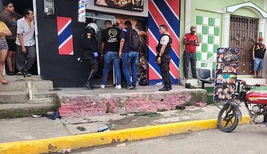 2 muertos y 8 heridos tras ataque armado en una barbería en El Oro