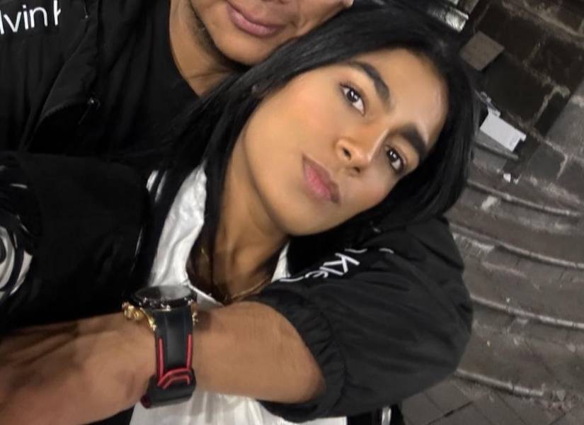 Imagen cortada de Andreina Díaz junto a D. Pazos N., la imagen fue publicada en el carrete de fotografías de Instagram.