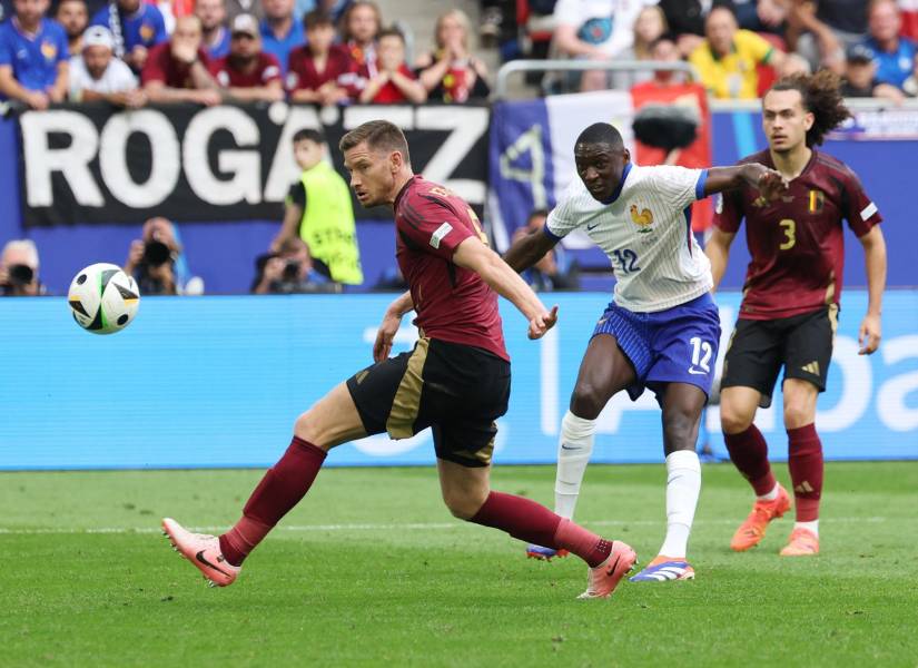 Francia venció por 1-0 a Bélgica.