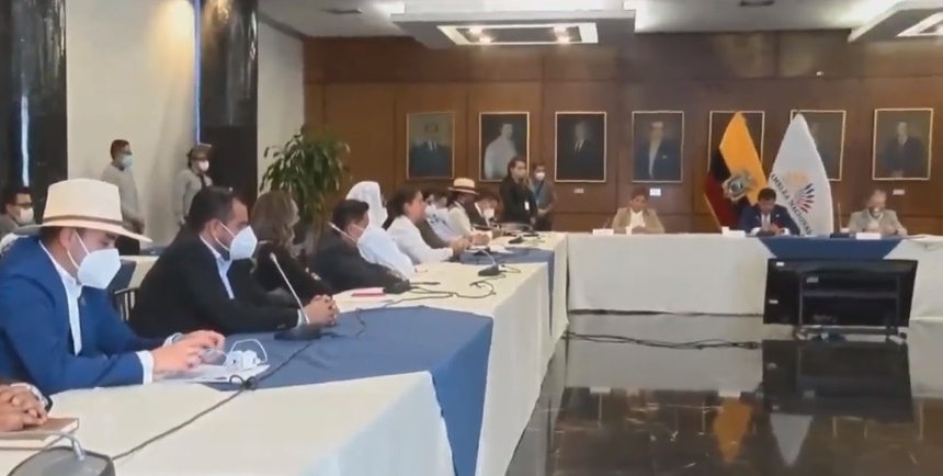 Ministros y trabajadores de la salud buscan acuerdos para aplicar Ley Humanitaria