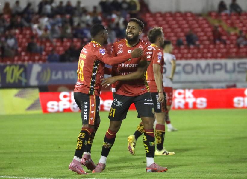Stalin Morocho, celebrando su gol ante El Nacional, horas antes de su arresto.