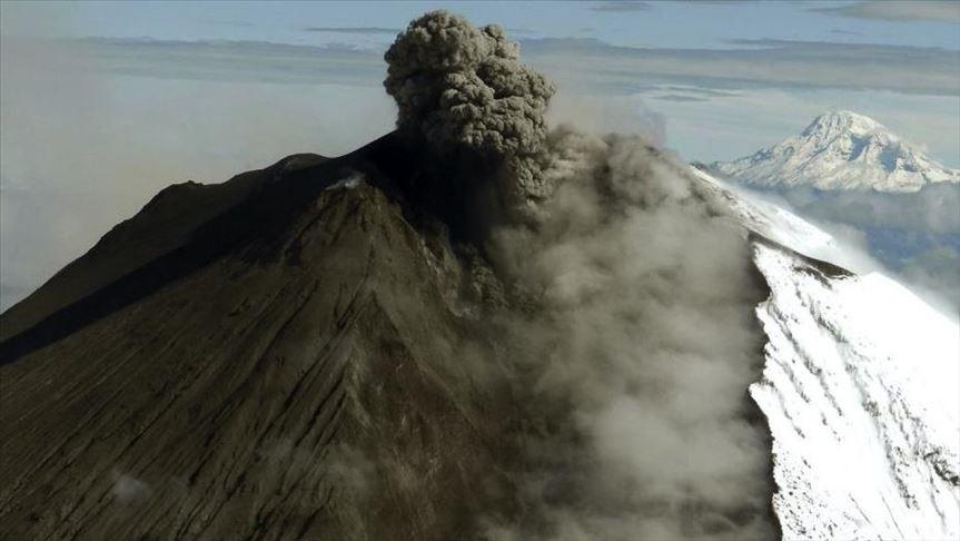 Advierten de posible caída de ceniza volcánica en tres provincias