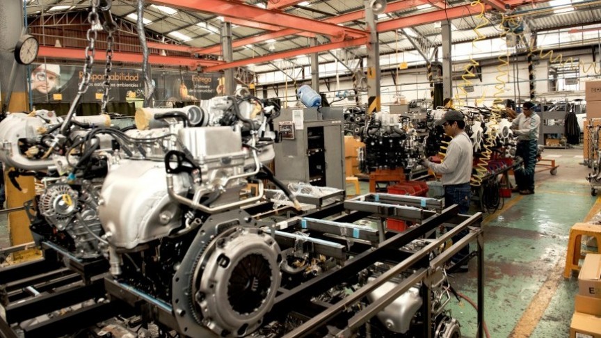 Importante ensambladora de Ecuador suspende sus operaciones
