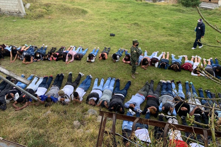 Descubren fiesta clandestina en Quito con casi 170 personas