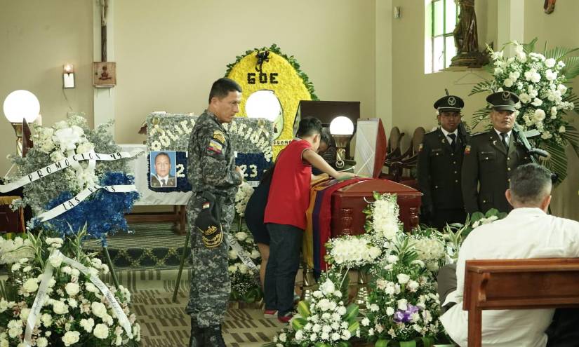La capilla ardiente se ha levantado en las instalaciones del GOE, en el Puerto Principal.