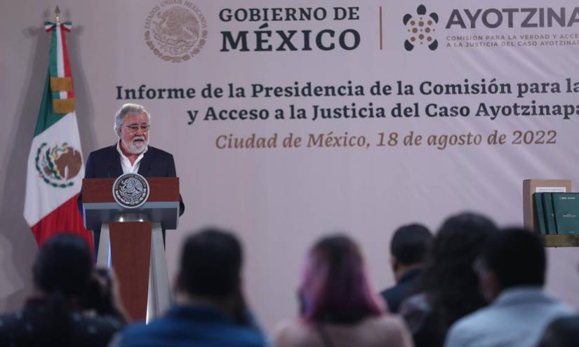 El subsecretario de Derechos Humanos, Población y Migración de la Secretaría de Gobernación (SG), Alejandro Encinas, durante una rueda de prensa en el Palacio Nacional en Ciudad de México.