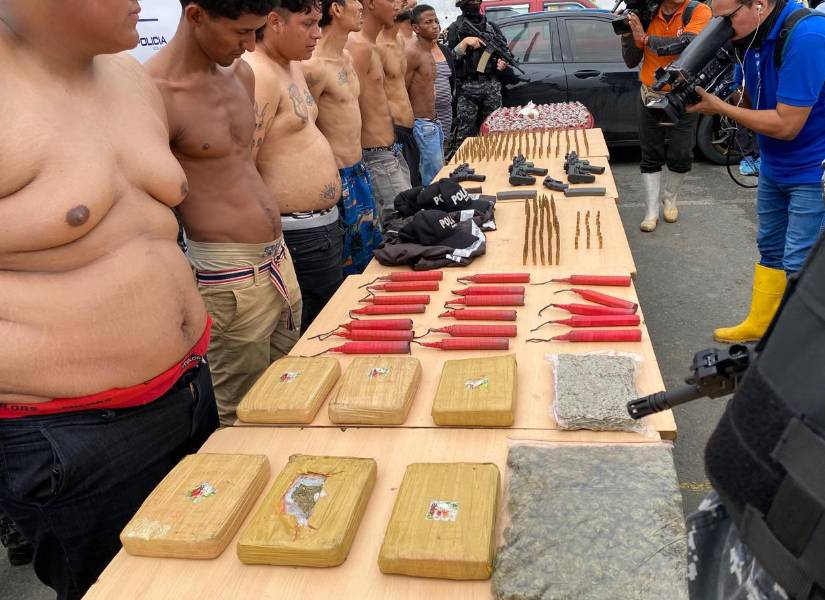 Las autoridades expusieron las personas detenidas y los indicios hallados en el operativo Apolo 10.