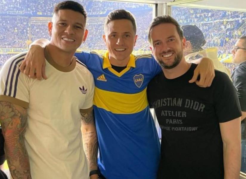 Ander Herrera en la Bombonera junto a Marcos Rojo disfrutando un partido de Boca Juniors.