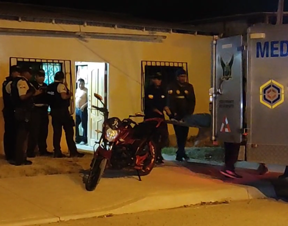 Padre, hijo y una bebé de dos años son asesinados en La Libertad, Santa Elena