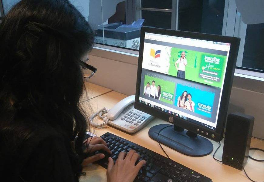Ingreso al sistema educativo fiscal se realiza vía web