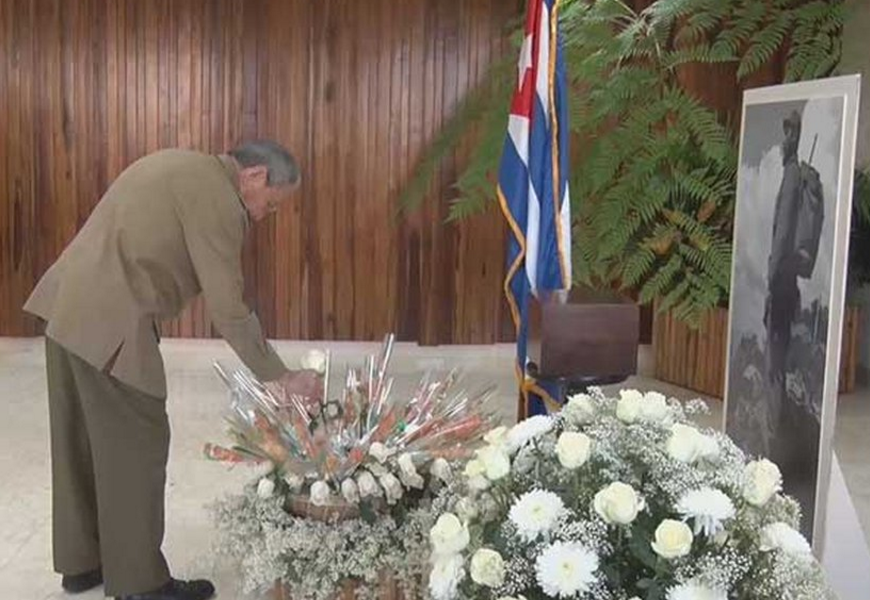 Televisión cubana exhibe por primera vez urna con cenizas de Fidel Castro