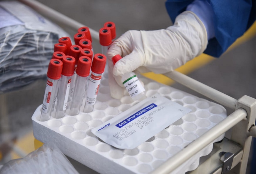 Especialistas forenses tratan de identificar 131 cuerpos encontrados en el hospital del Guasmo