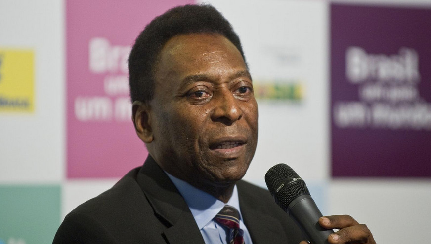 Pelé es hospitalizado en Sao Paulo