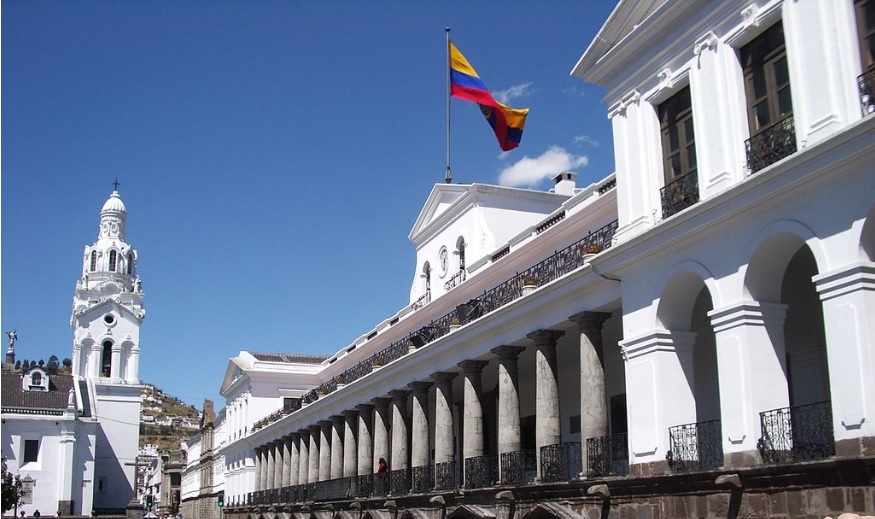 Ecuatorianos dudan de gestión económica en Gobierno actual