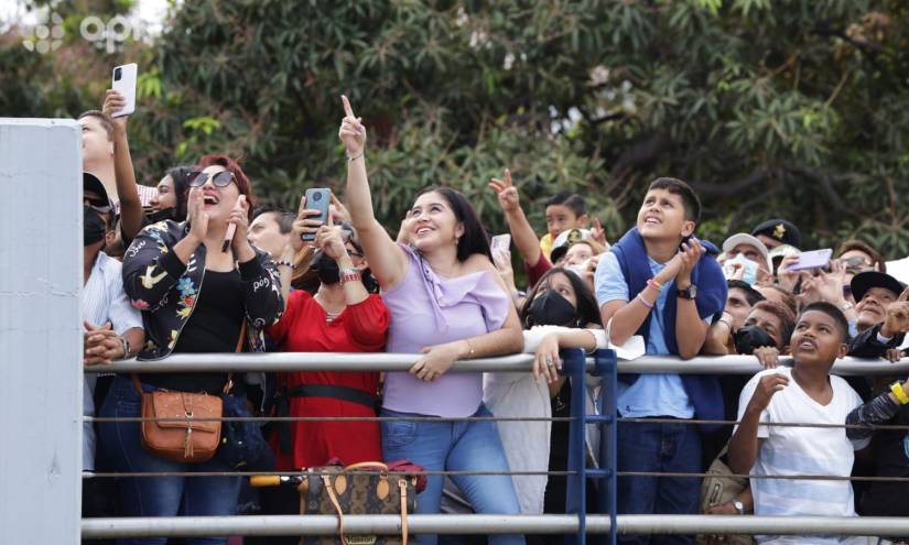 Tras dos años de pandemia, el desfile náutico volvió a ser parte de las fiestas de Guayaquil