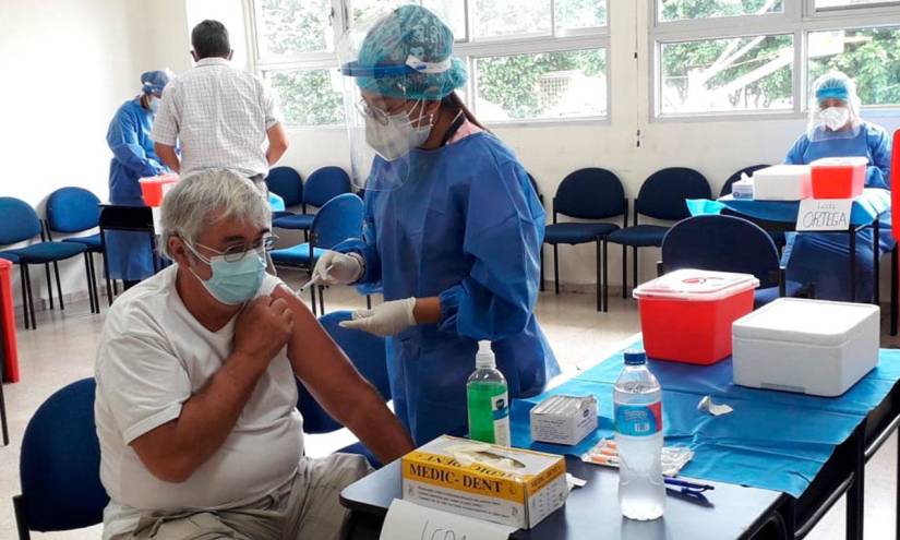 Incrementa demanda por dosis de refuerzo de la vacuna anticovid-19 en Guayaquil