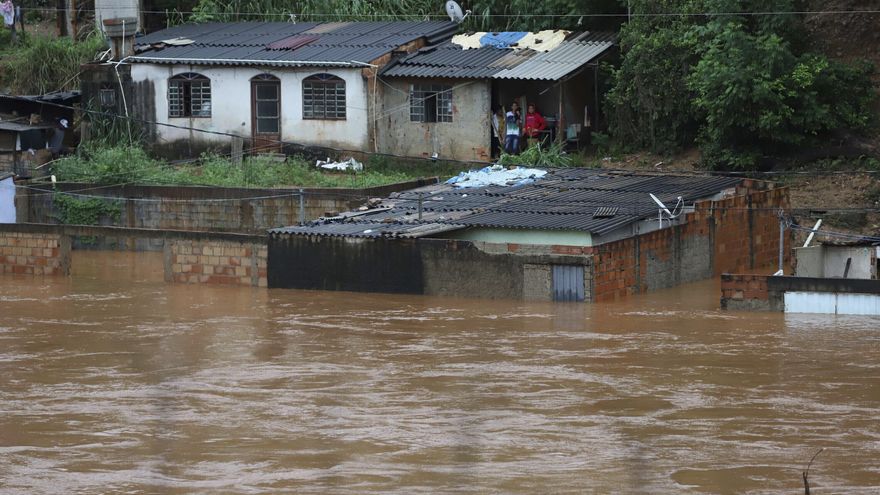 Brasil: 30.000 desplazados por lluvias e inundaciones