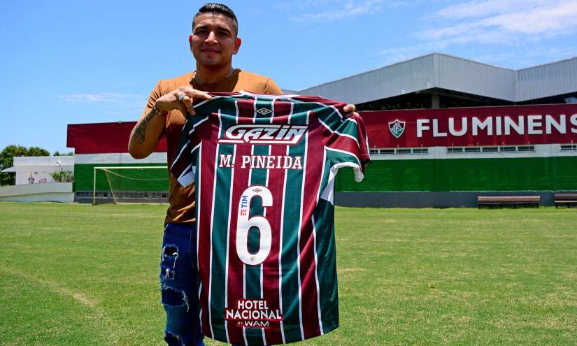 Mario Pineida es presentado como nuevo refuerzo del Fluminense