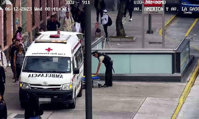 Atención de la ambulancia a la mujer